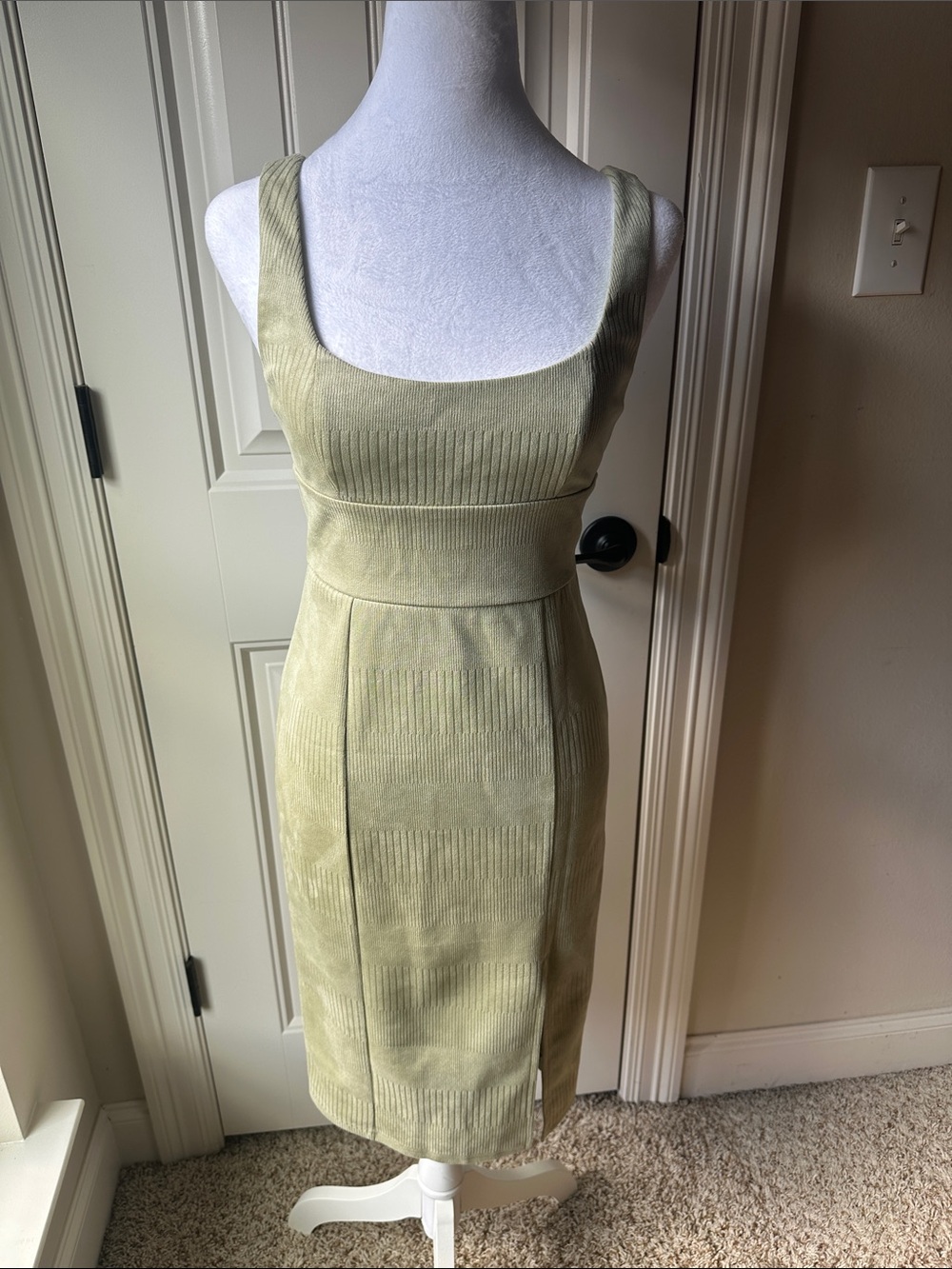 Sage + Paige Sleeveless Olive Green Sheath Dress